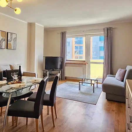 Holidayhomepl Statek 210 Z Sypialnia I Dwoma Balkonami 100m Od Plazy